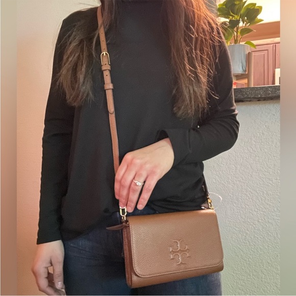 New✨ thea flat tory burch crossbody wallet - Picture 16 of 16